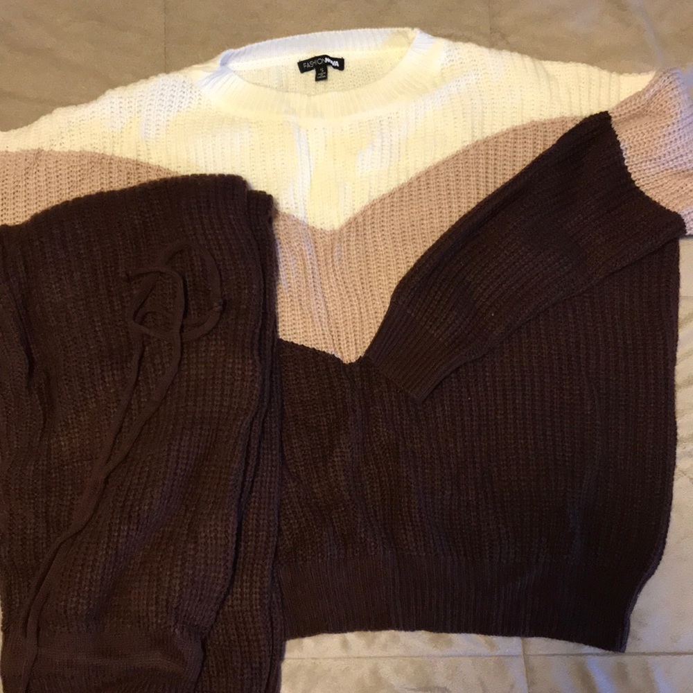 NWOT knitted outfit